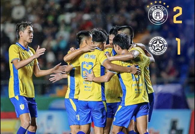 Hình ảnh minh họa đá gà trực tiếp tại 32win11